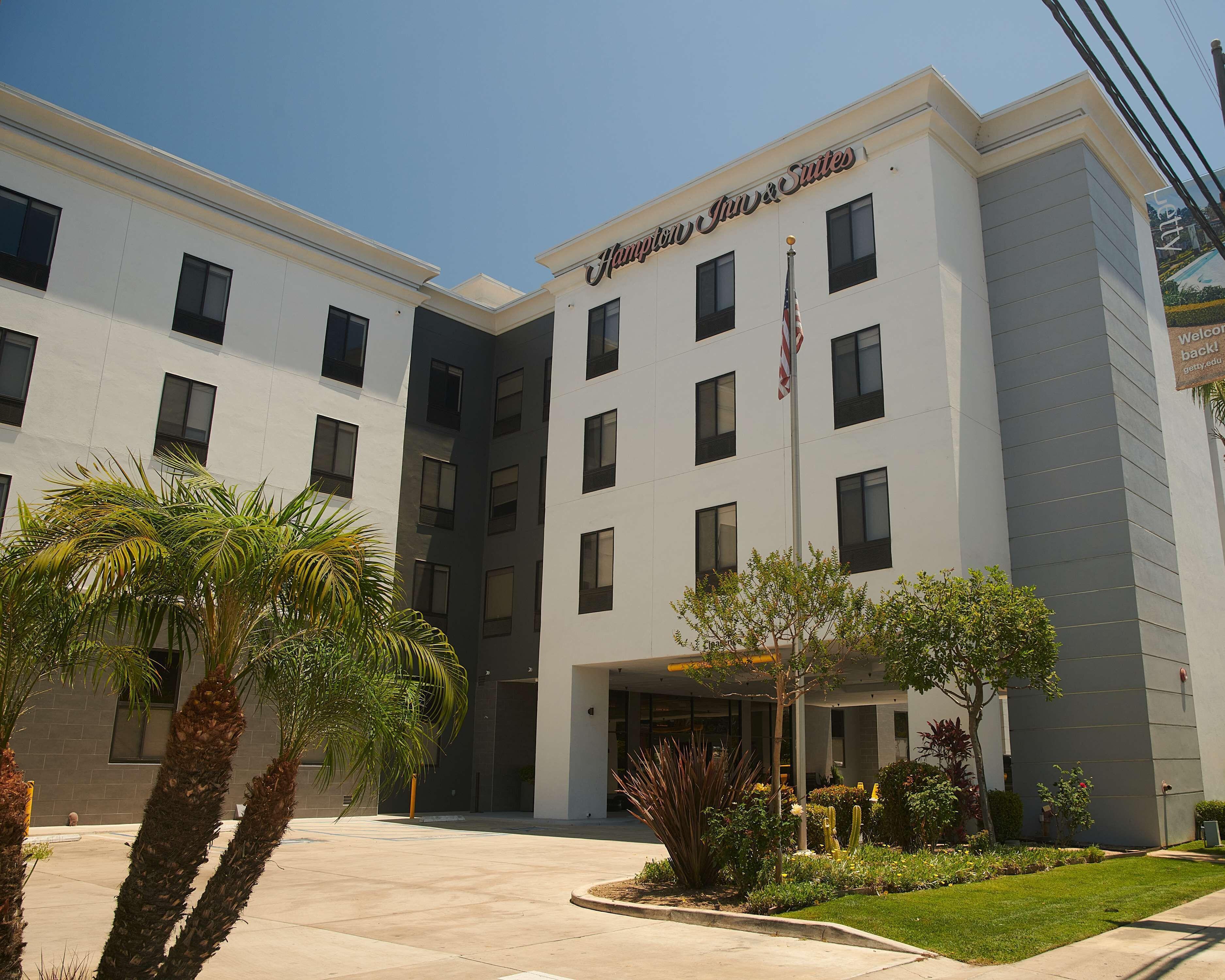 Hampton Inn & Suites Sherman Oaks — Photos 1