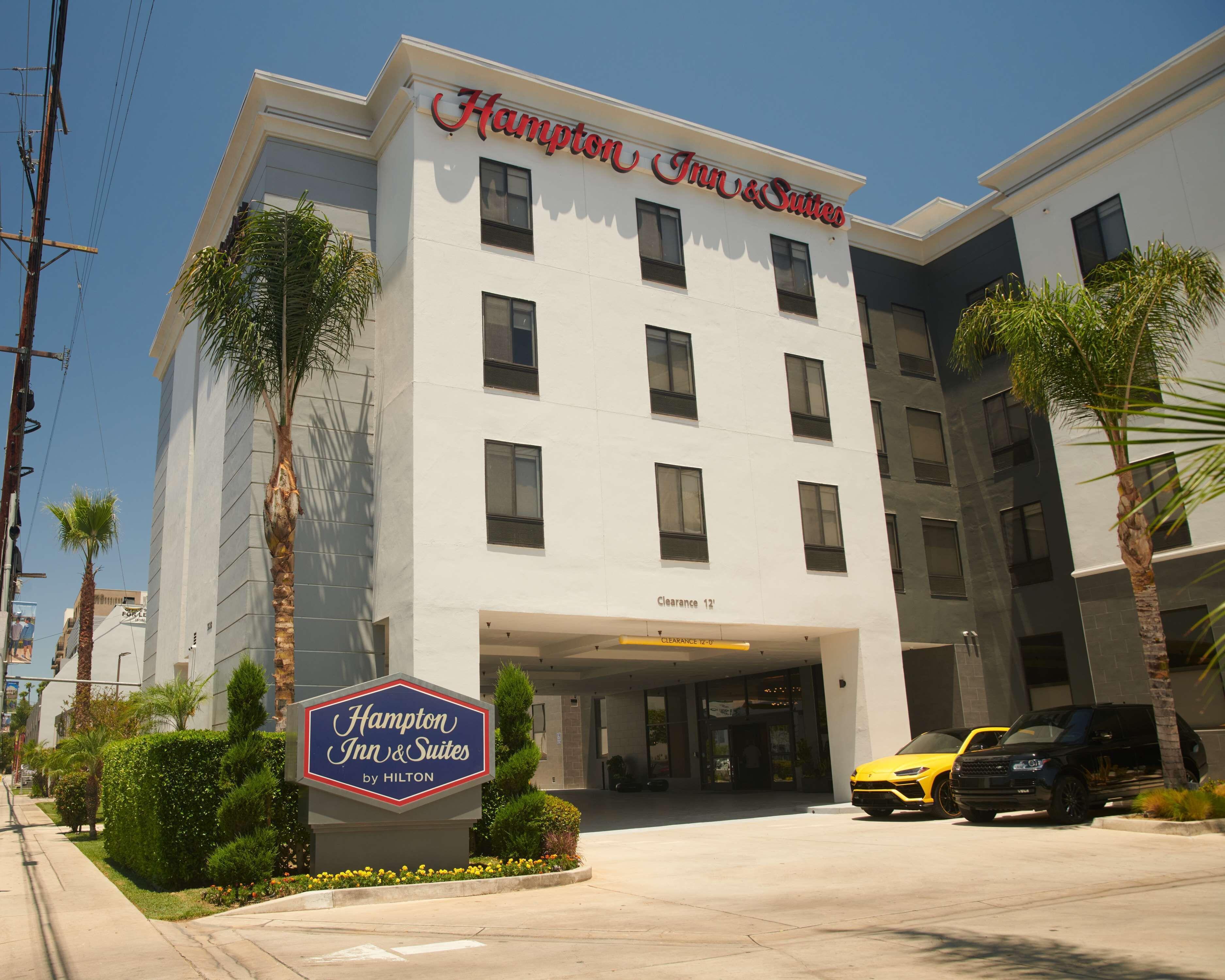Hampton Inn & Suites Sherman Oaks — Photos 2